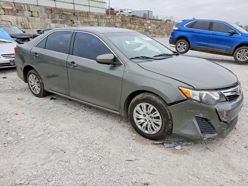 2012 Toyota Camry le