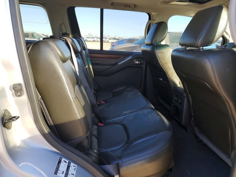 2011 Nissan Pathfinder s