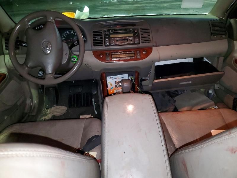 2002 Toyota Camry le