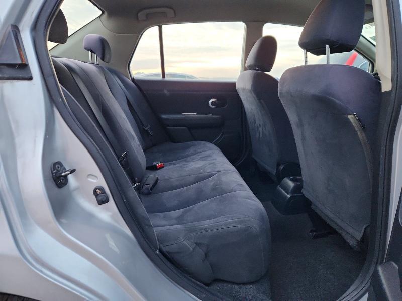 2009 Nissan Versa s