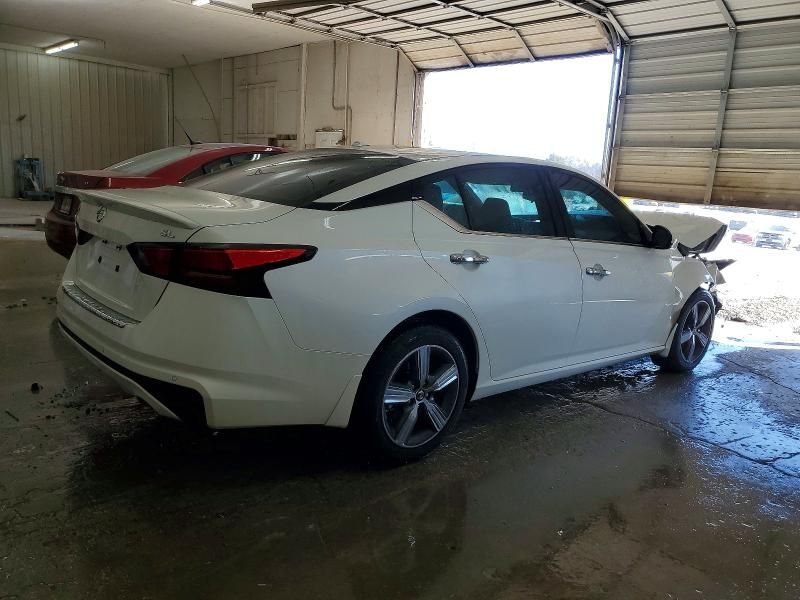 2022 Nissan Altima sl