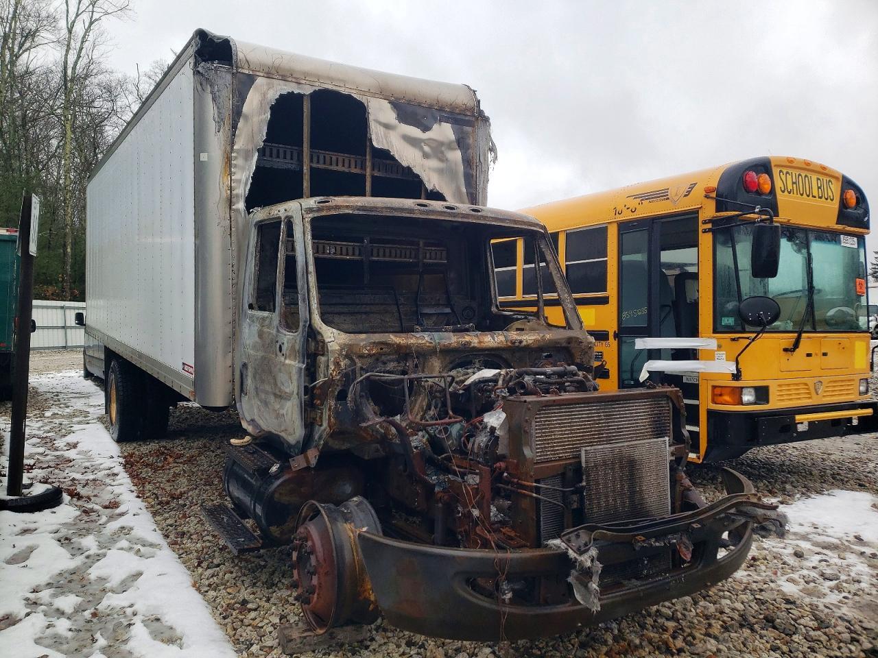 2010 International 4300 BOX Truck