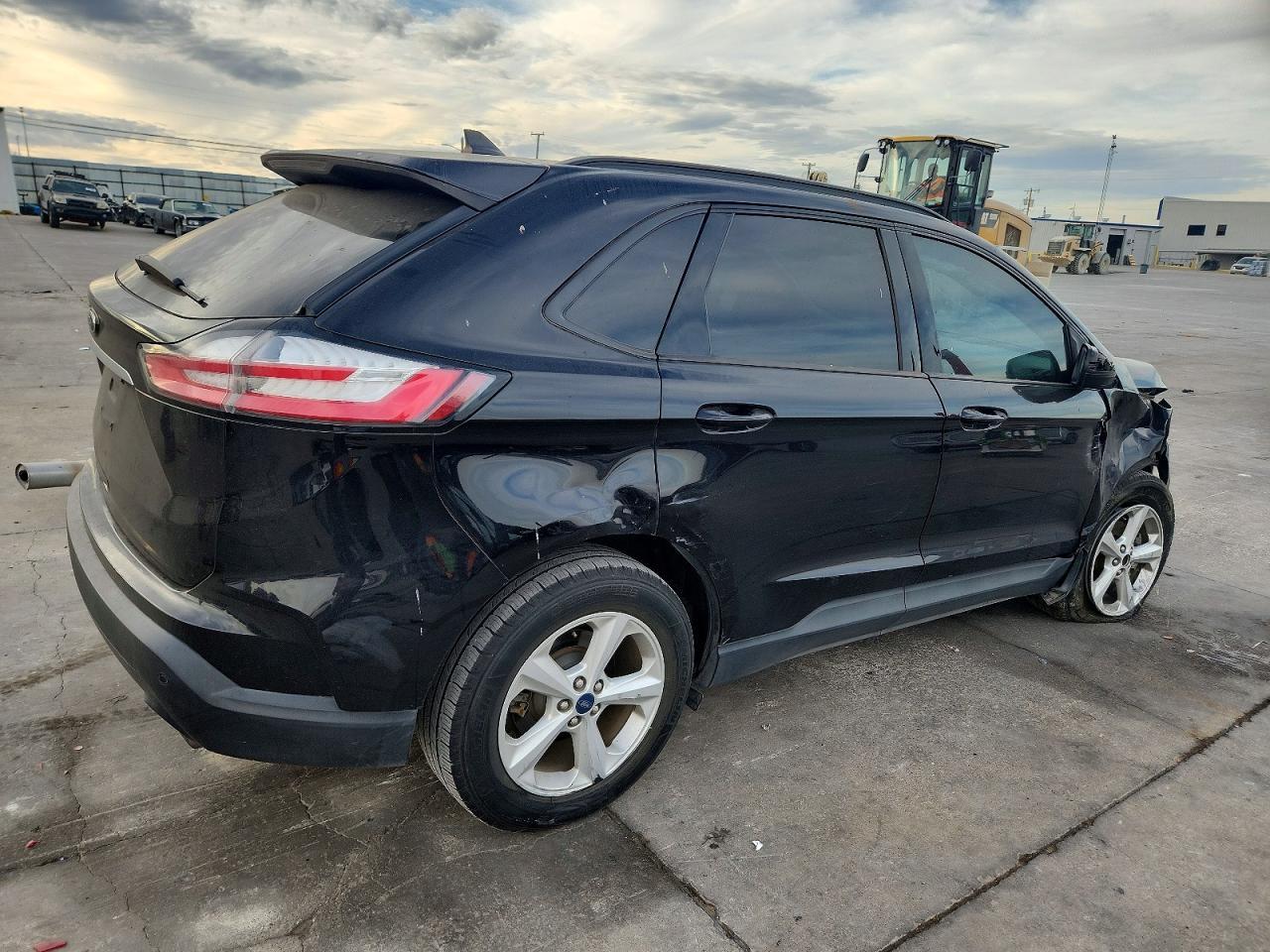 2020 Ford Edge se
