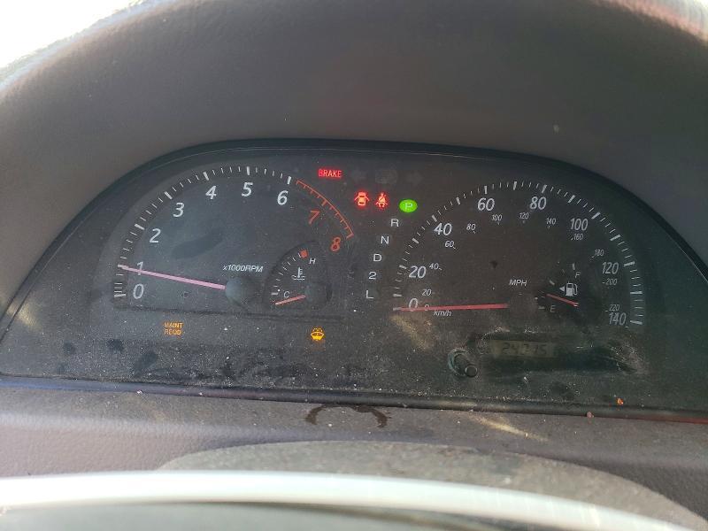 2004 Toyota Camry le