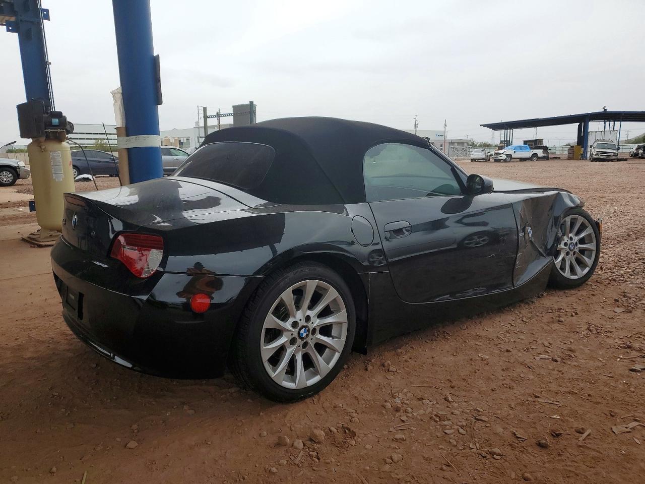 2006 BMW Z4 3.0si