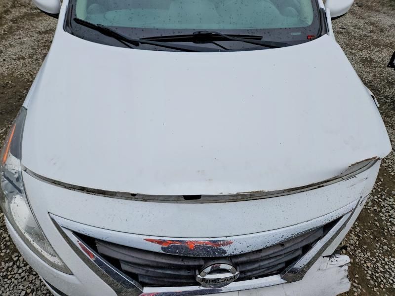 2019 Nissan Versa s