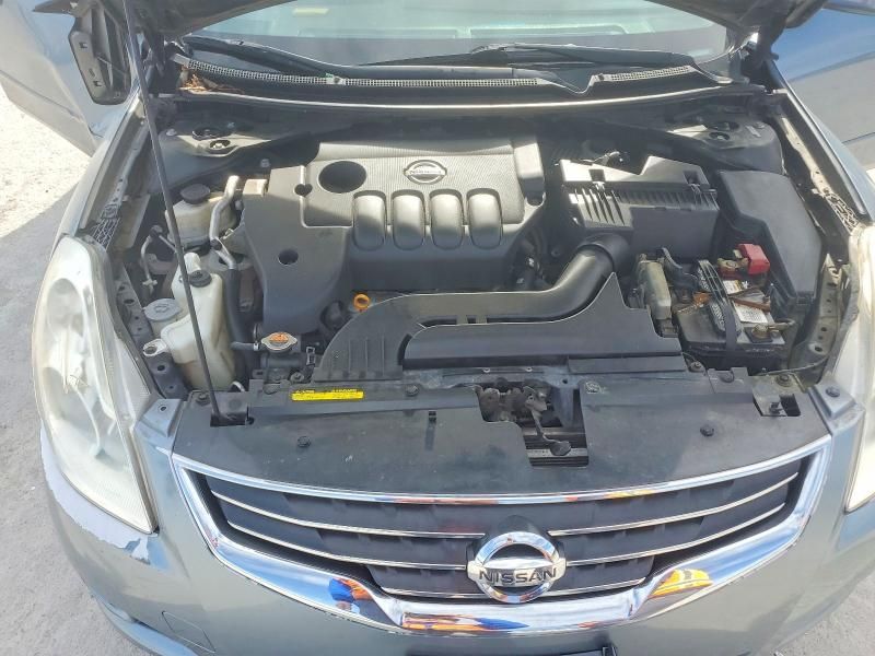 2010 Nissan Altima Base
