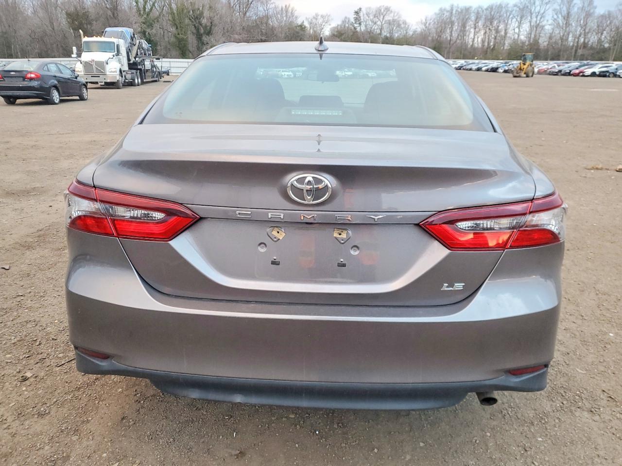 2021 Toyota Camry le
