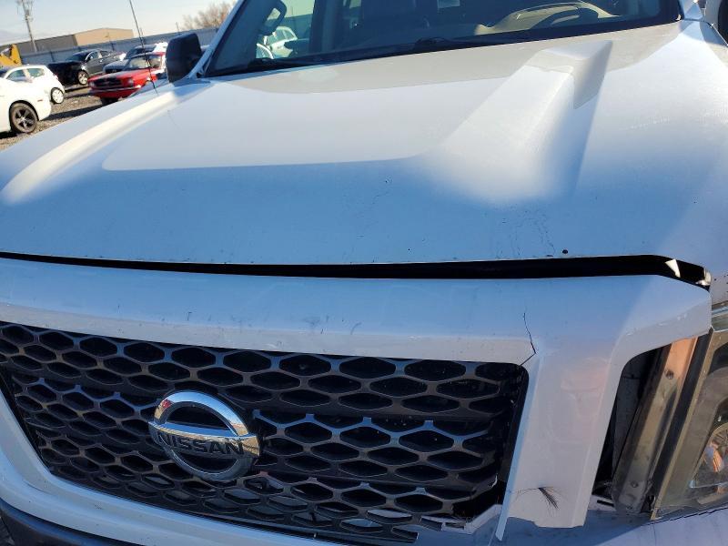 2017 Nissan Titan xd sl