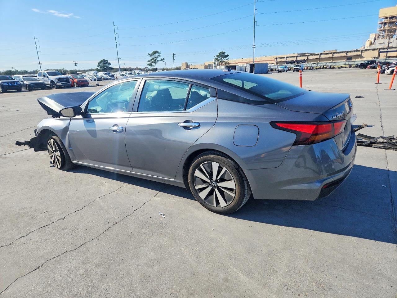 2022 Nissan Altima sv
