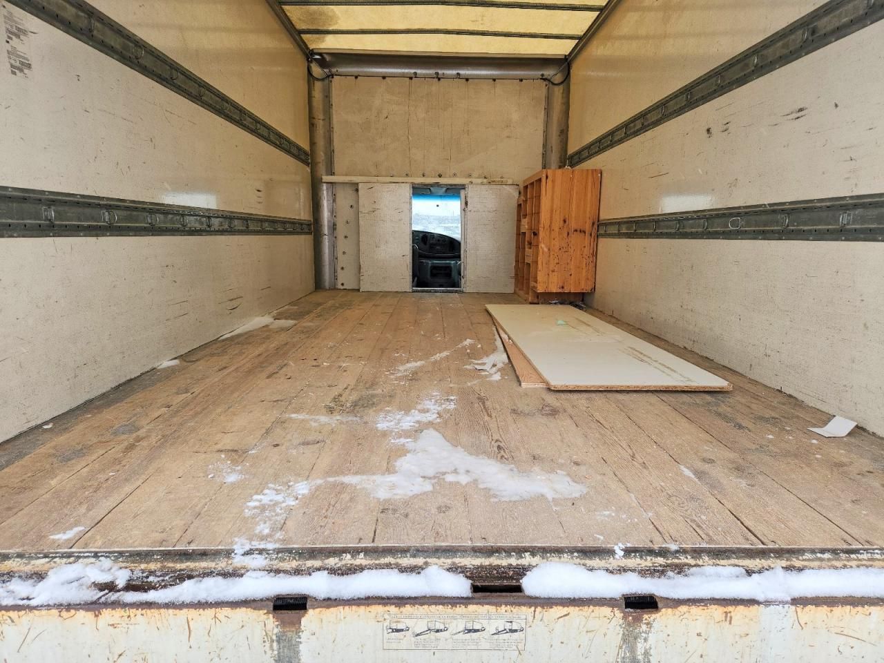 2004 Ford Econoline E450 Super Duty Cutaway Van