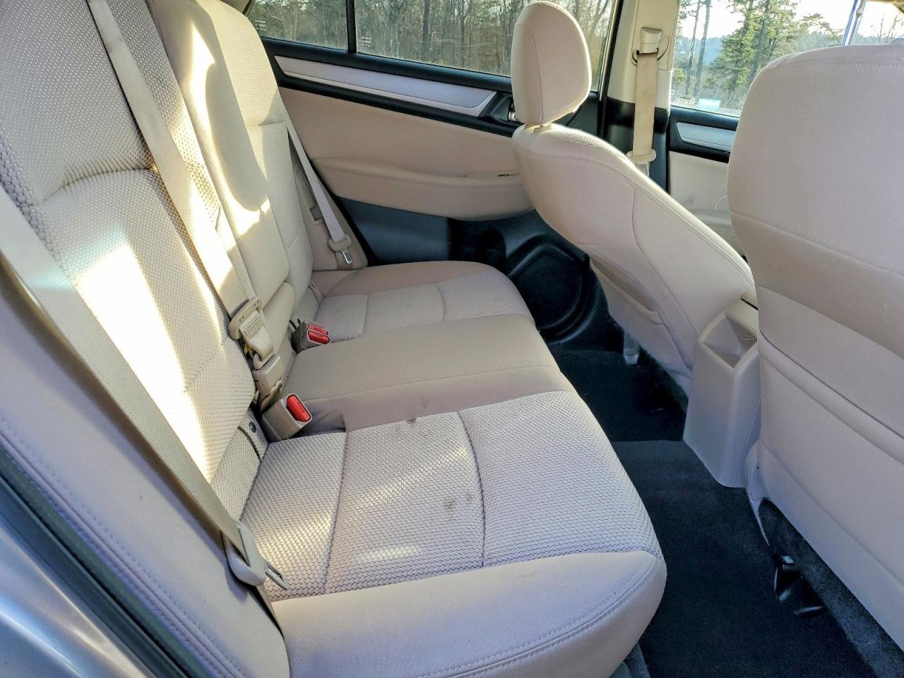 2016 Subaru Outback 2.5i Premium