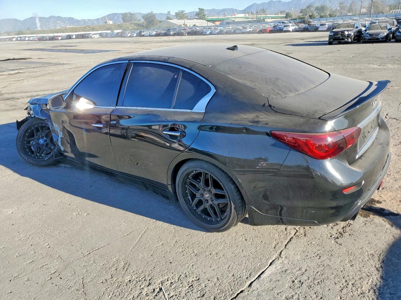2015 Infiniti Q50 Base