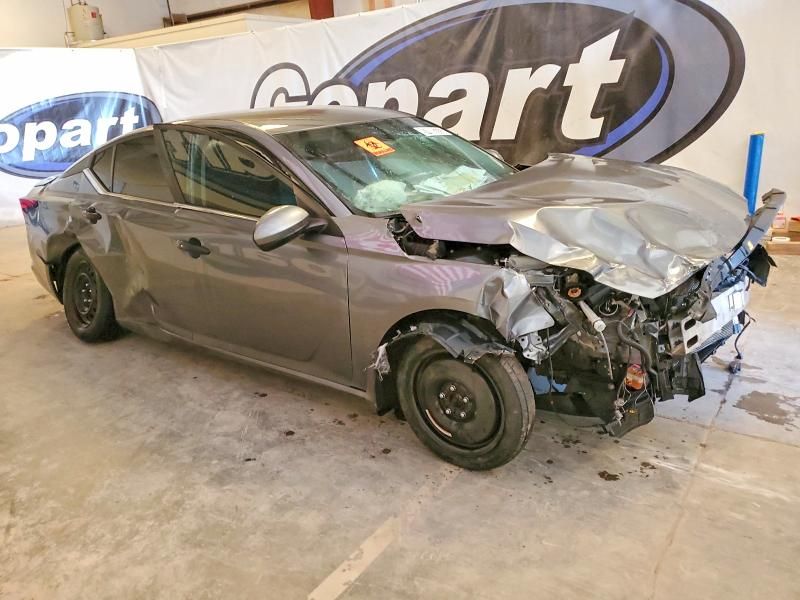 2019 Nissan Altima s