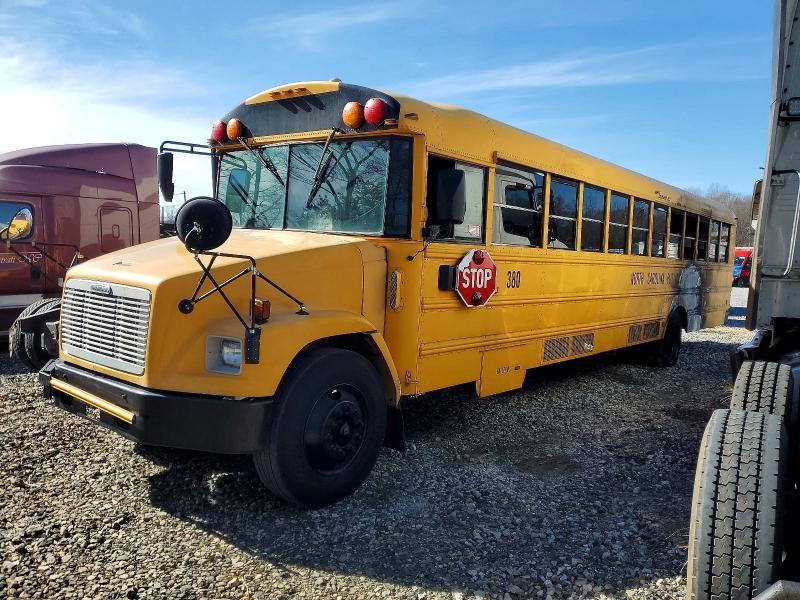 2002 Freightliner Chassis Fs65