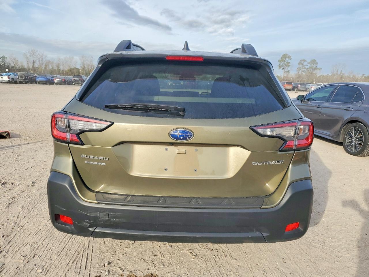 2025 Subaru Outback Premium
