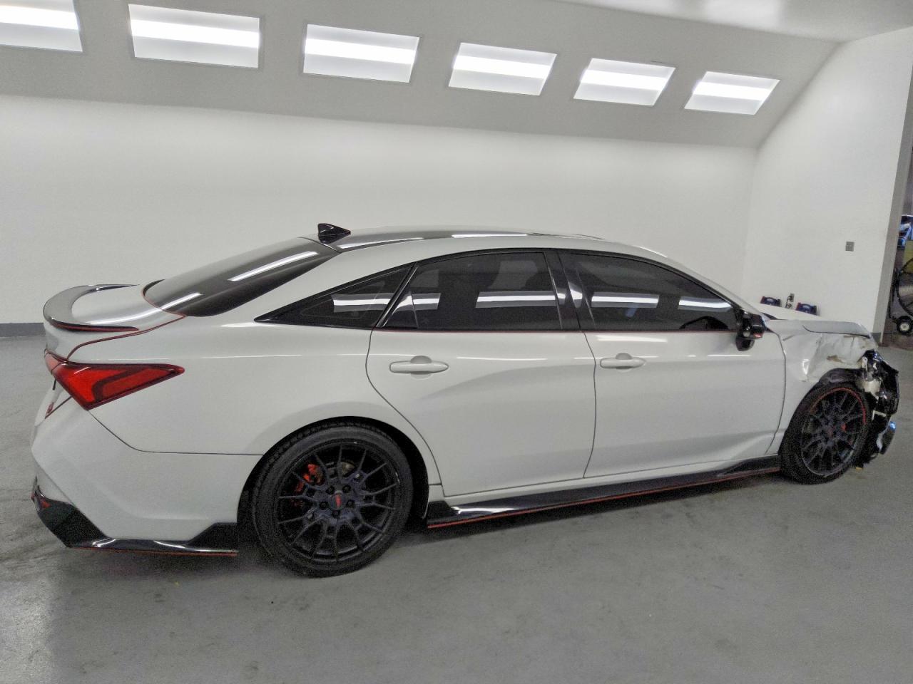 2021 Toyota Avalon trd