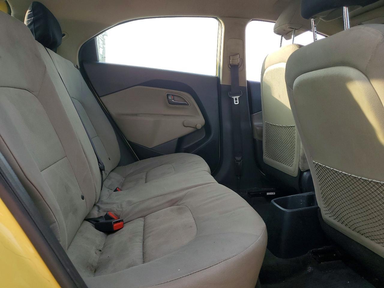 2016 KIA Rio lx