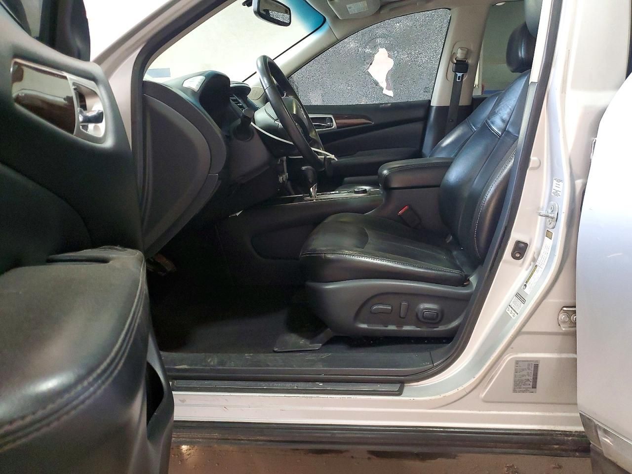 2014 Nissan Pathfinder s