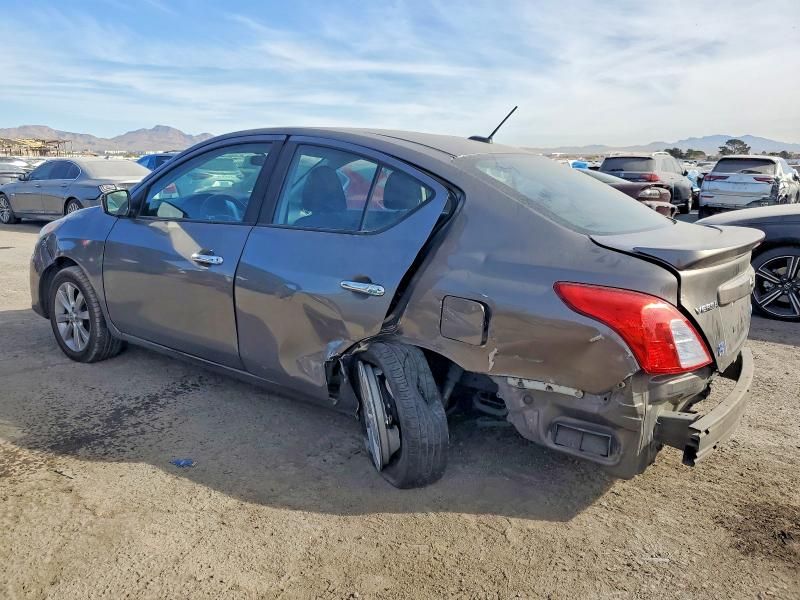 2015 Nissan Versa s