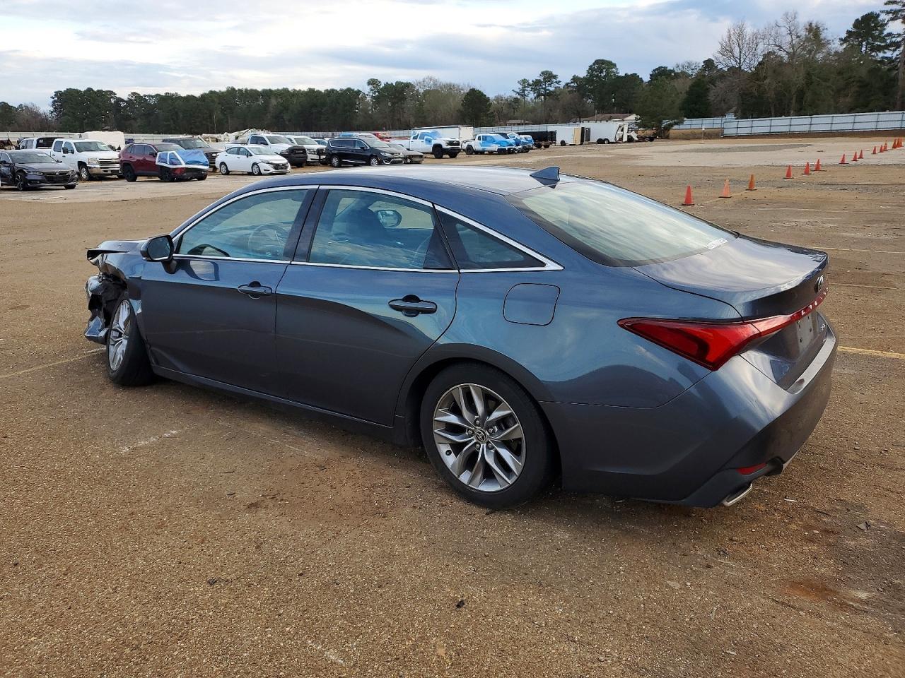 2022 Toyota Avalon xle