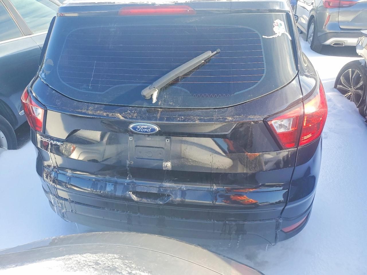 2019 Ford Escape s