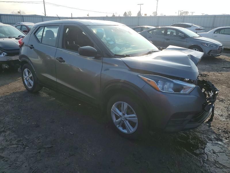 2020 Nissan Kicks s