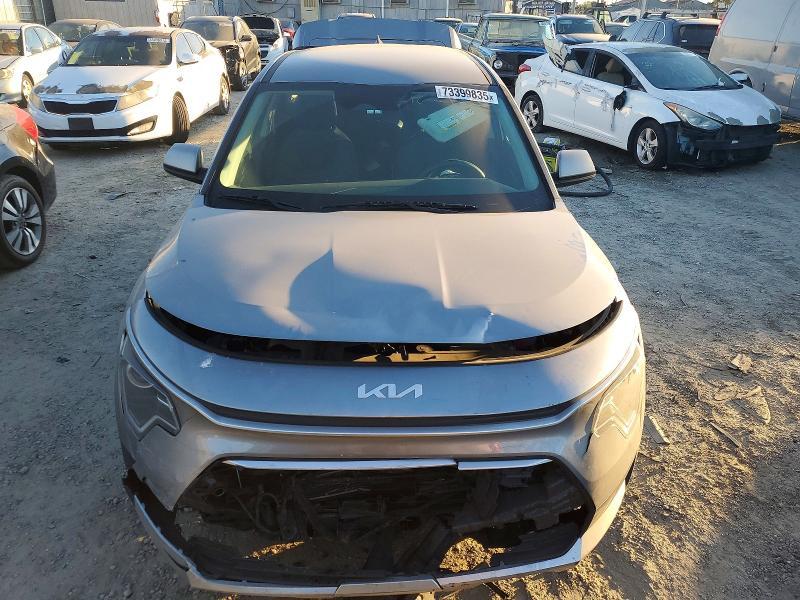 2023 KIA Niro lx