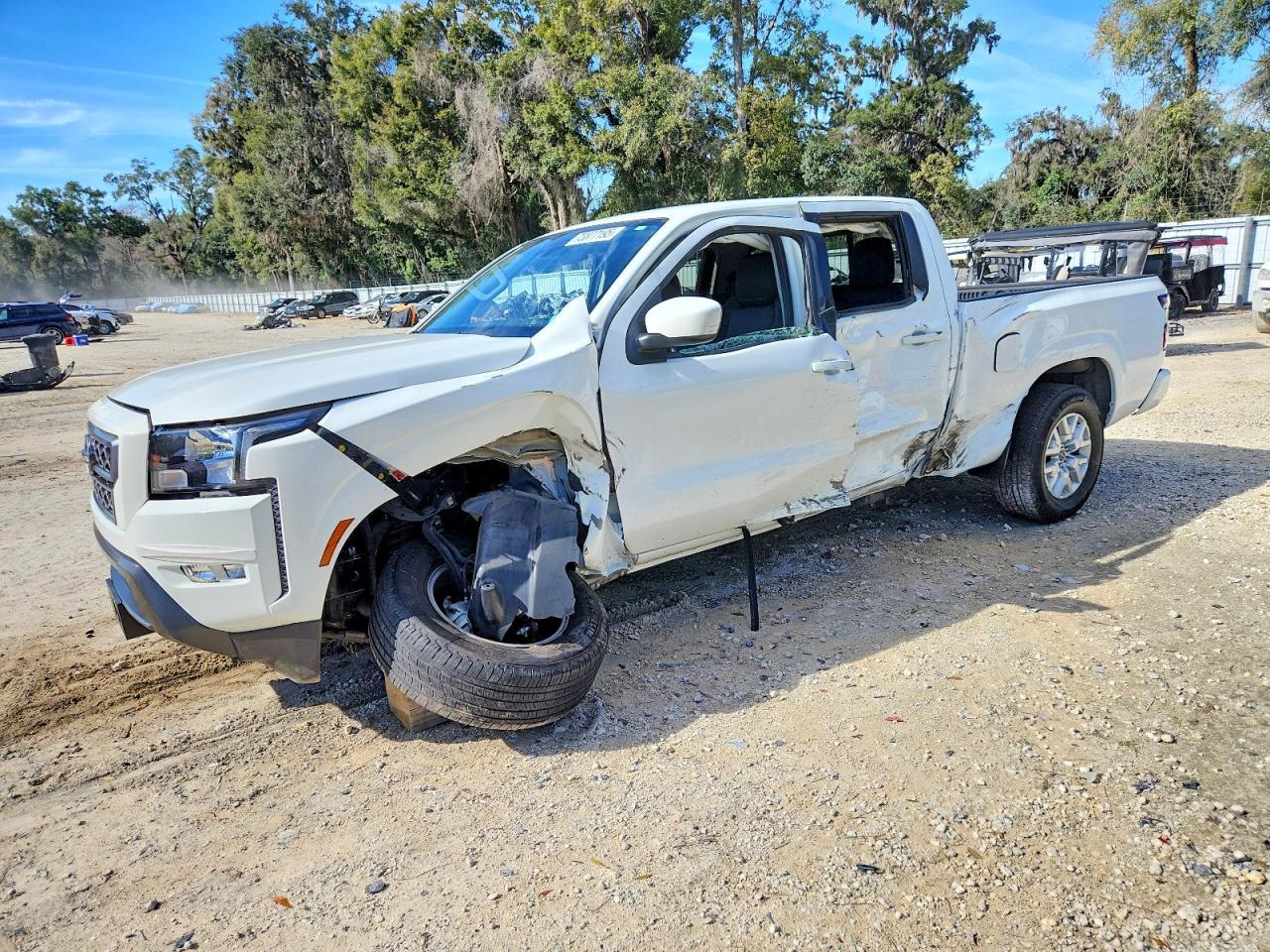 2022 Nissan Frontier SV