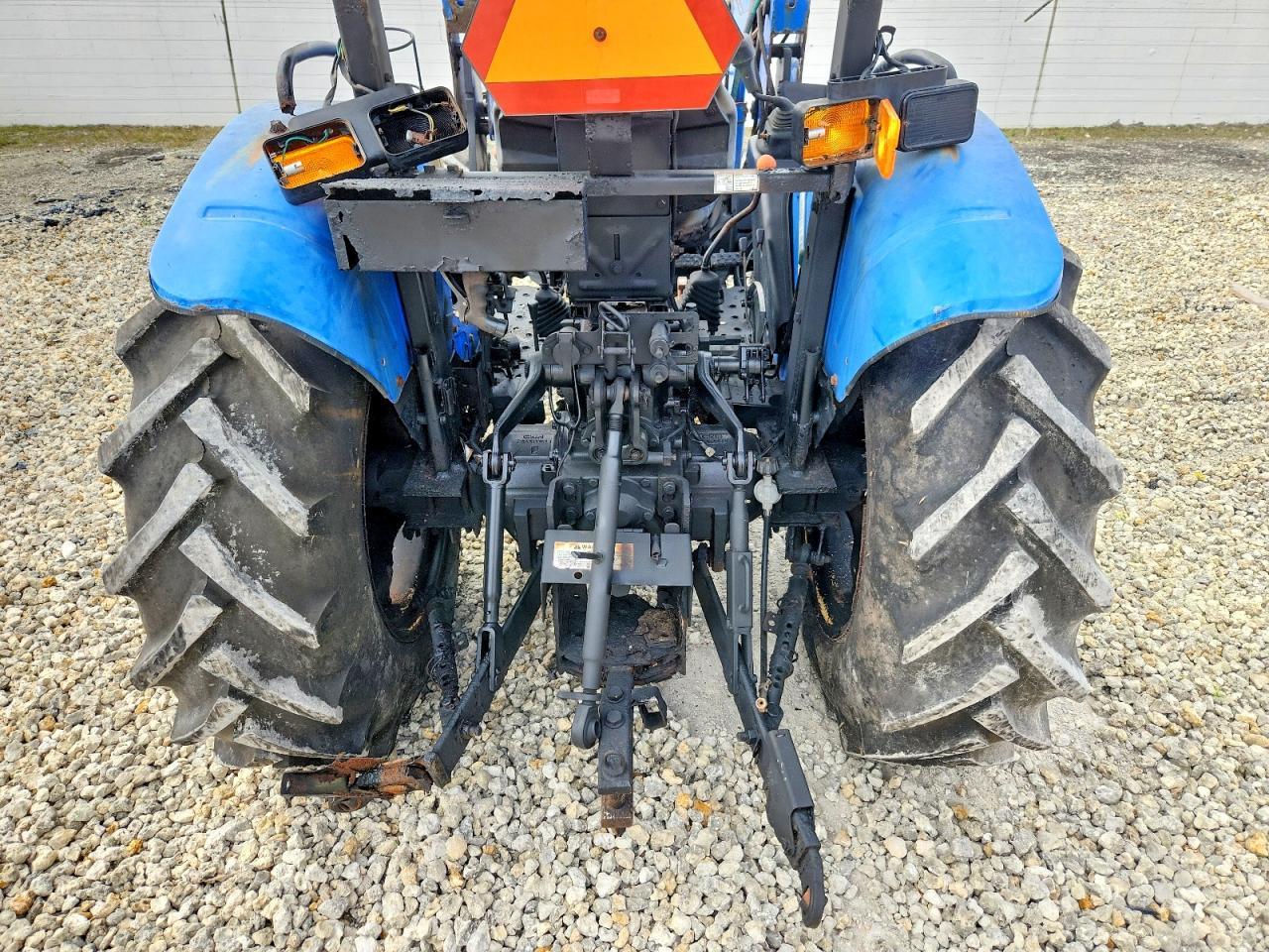 2013 Nlfz Unknown-Mfwd Tractor