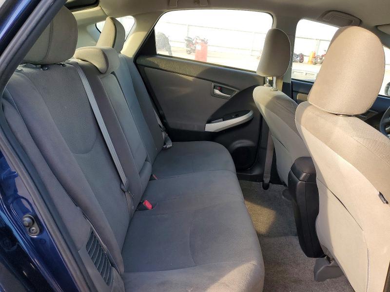 2013 Toyota Prius two