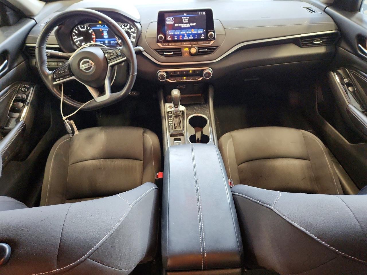 2021 Nissan Altima sv