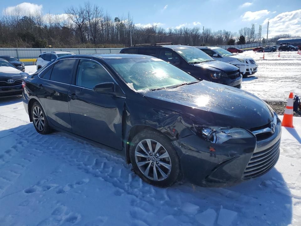 2015 Toyota Camry le