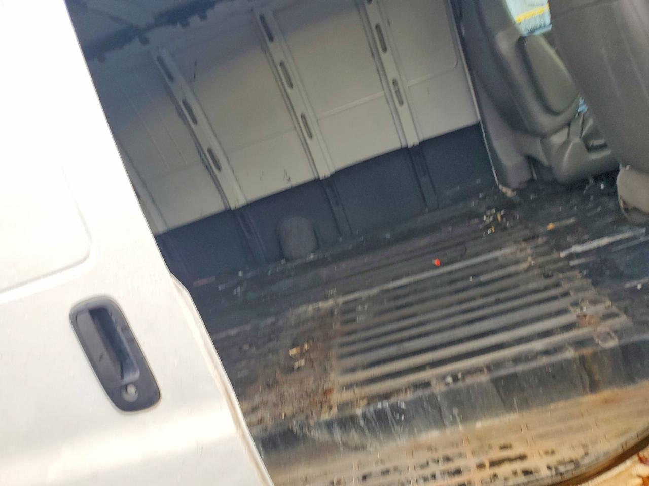 2022 GMC Savana G2500 Delivery Van