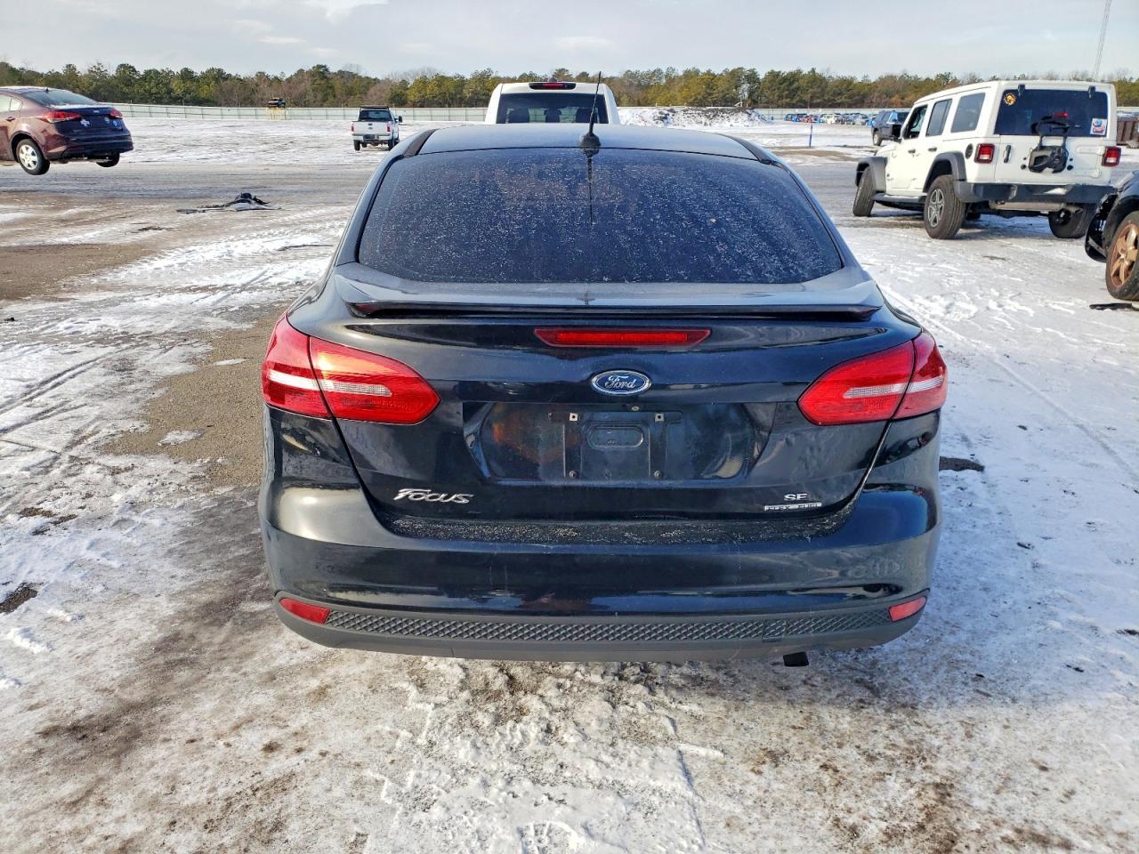 2016 Ford Focus se