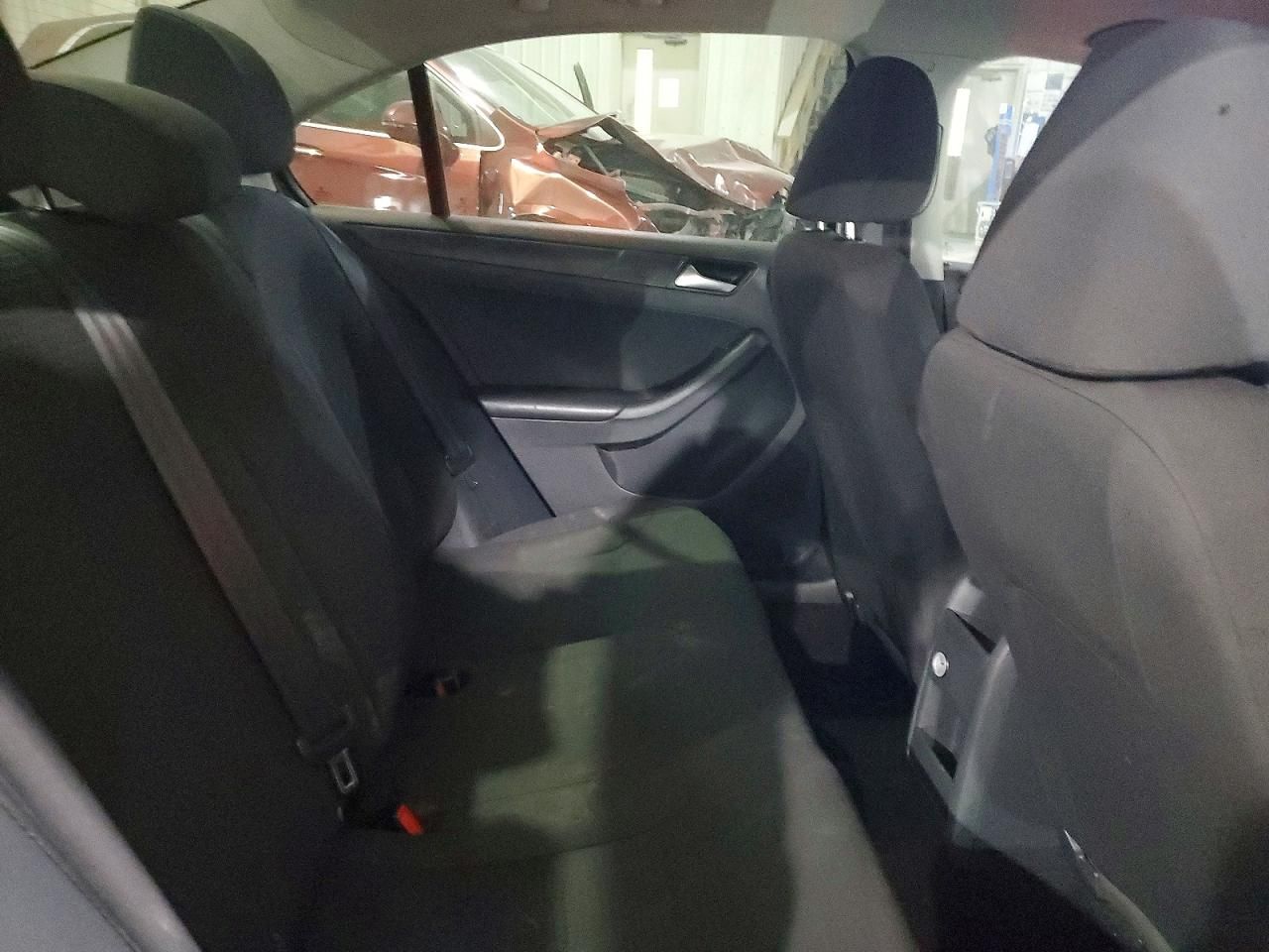 2015 Volkswagen Jetta Base