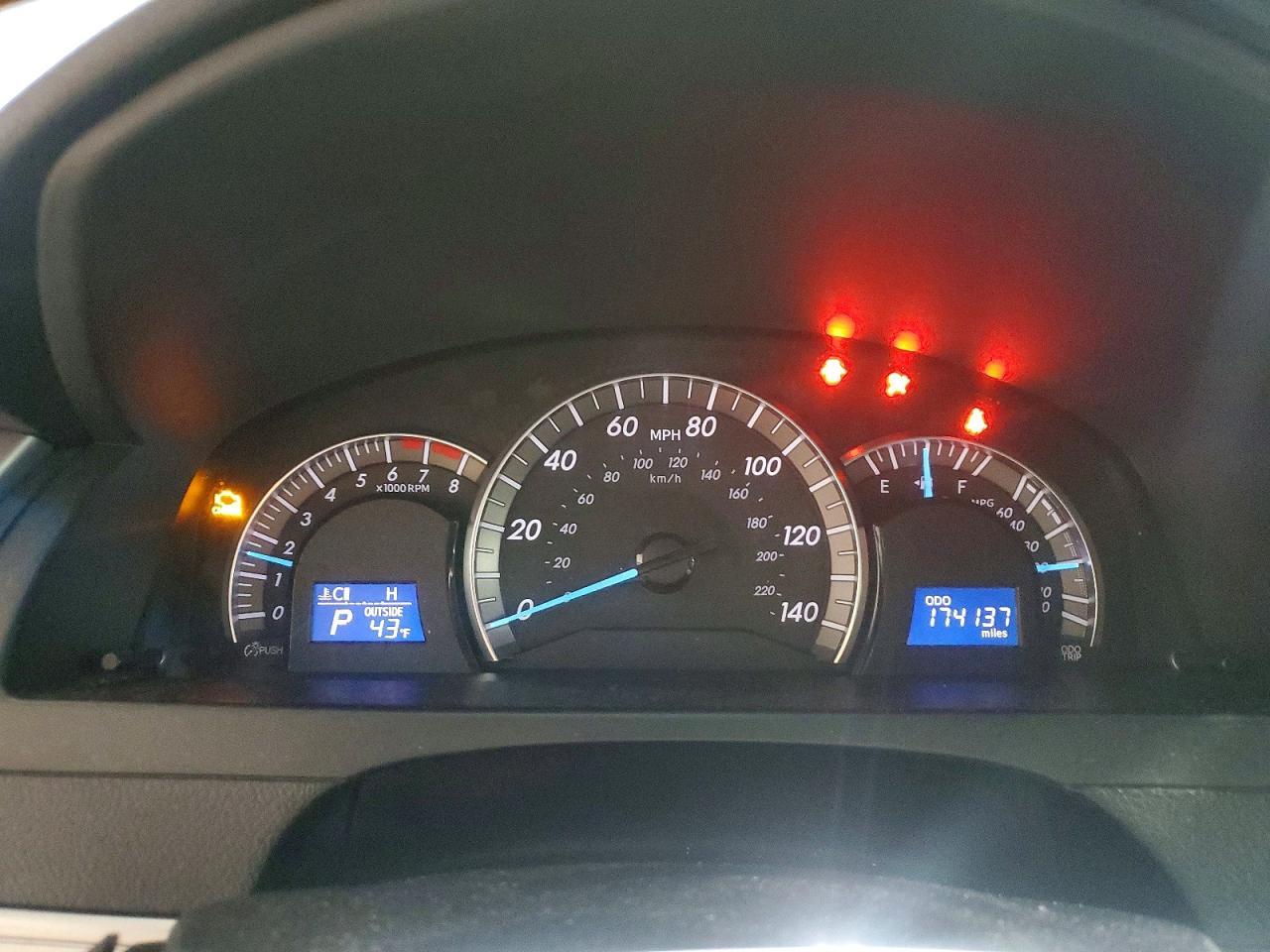 2013 Toyota Camry l