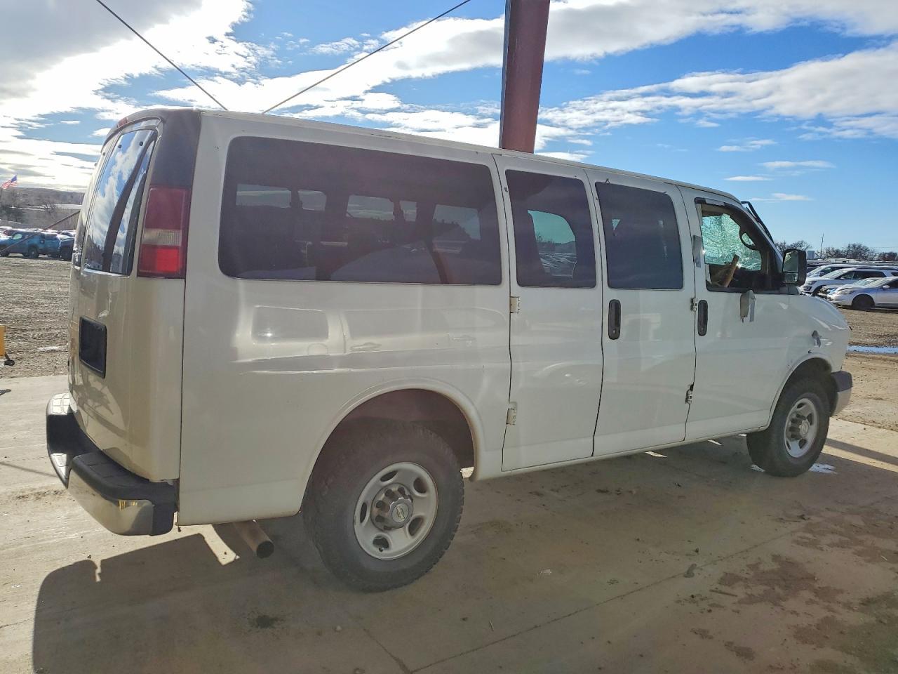 2010 Chevrolet Express G3500 lt