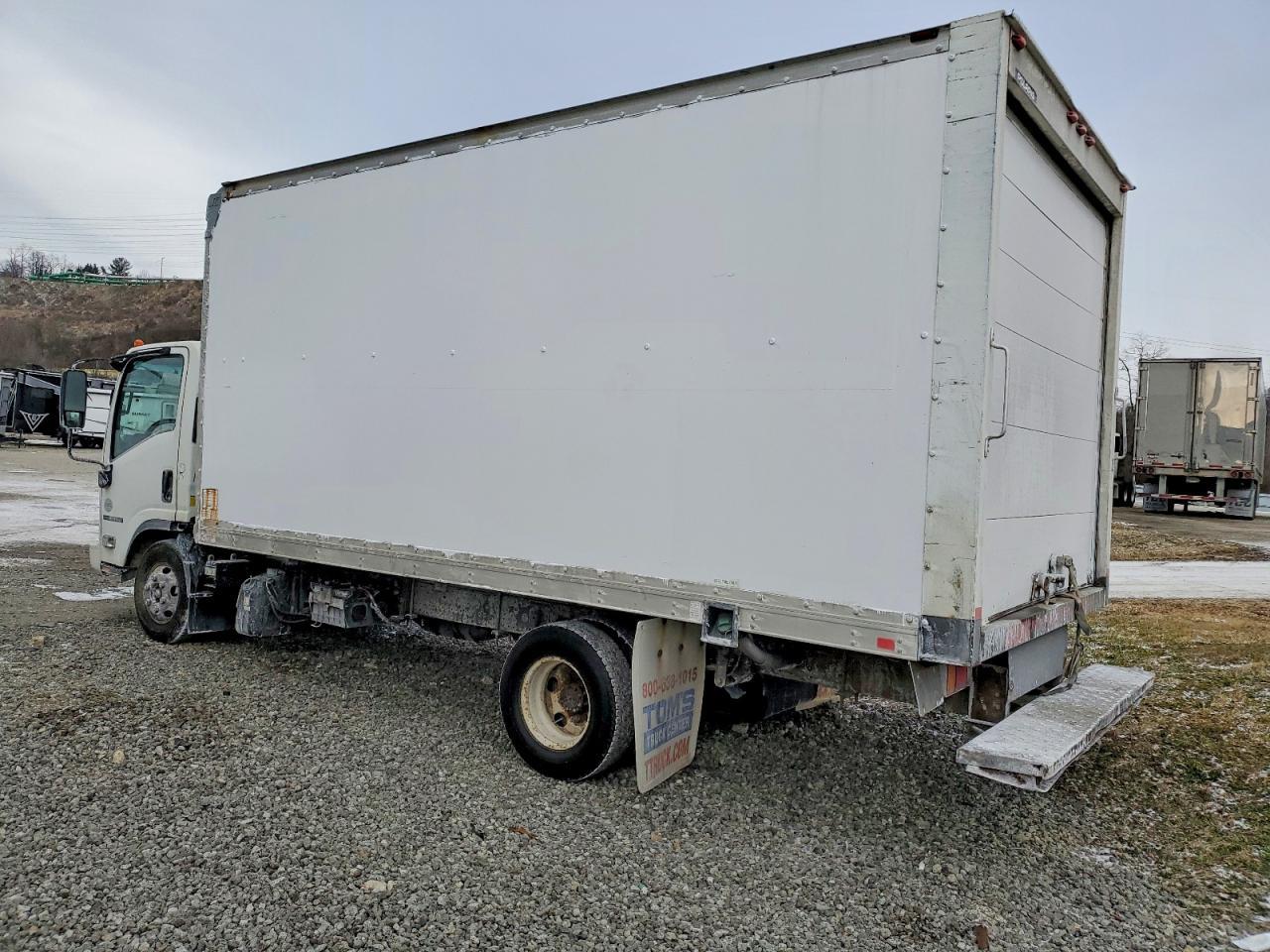 2016 Isuzu NPR HD BOX Truck