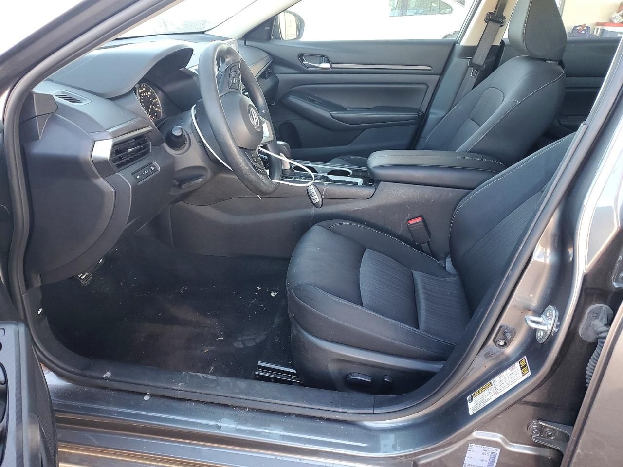 2024 Nissan Altima sv