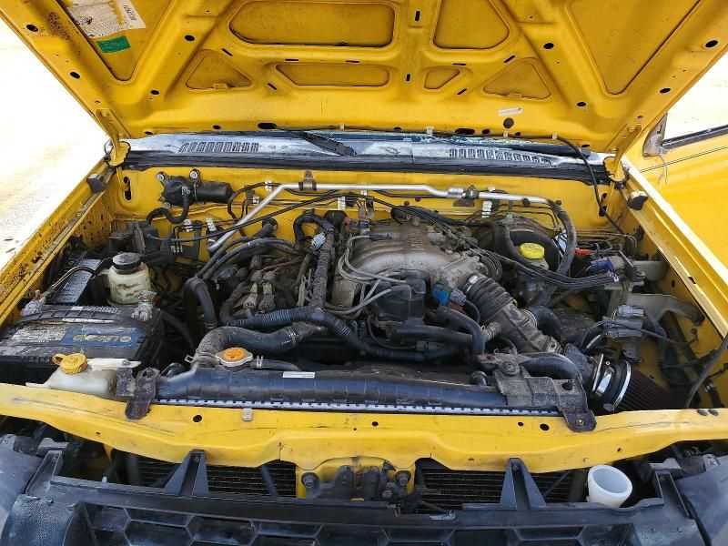 2002 Nissan Xterra xe