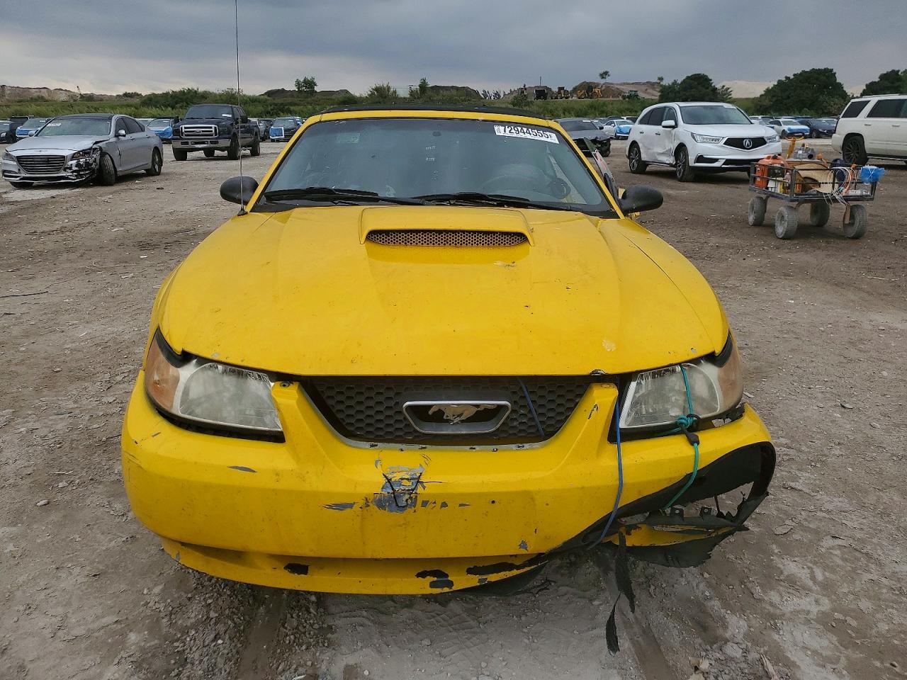 2004 Ford Mustang