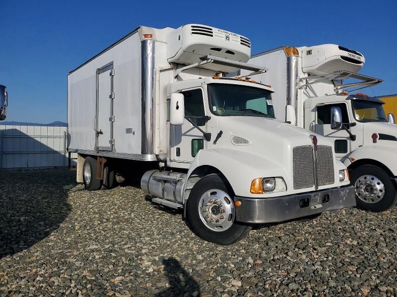2006 Kenworth T300 Refrigerated BOX Truck