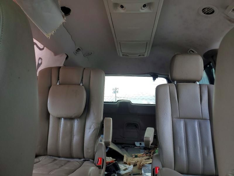 2015 Chrysler Town & Country Touring