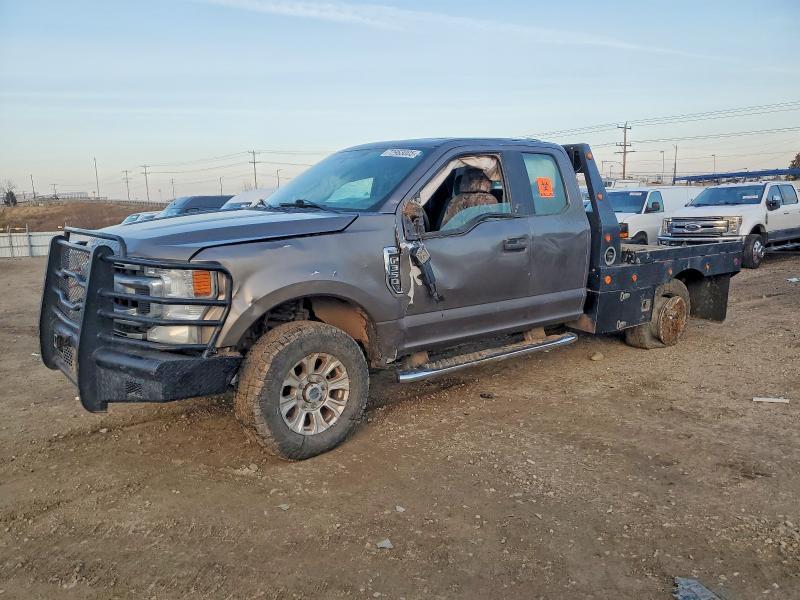 2021 Ford F350 Super Duty Flatbed Truck