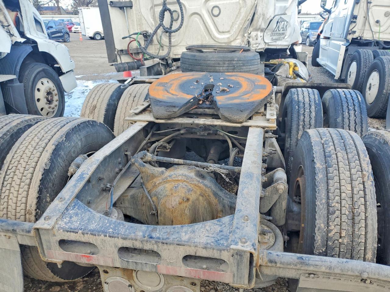 2020 Freigliner 2020 Freightliner Cascadia 126 Semi Truck