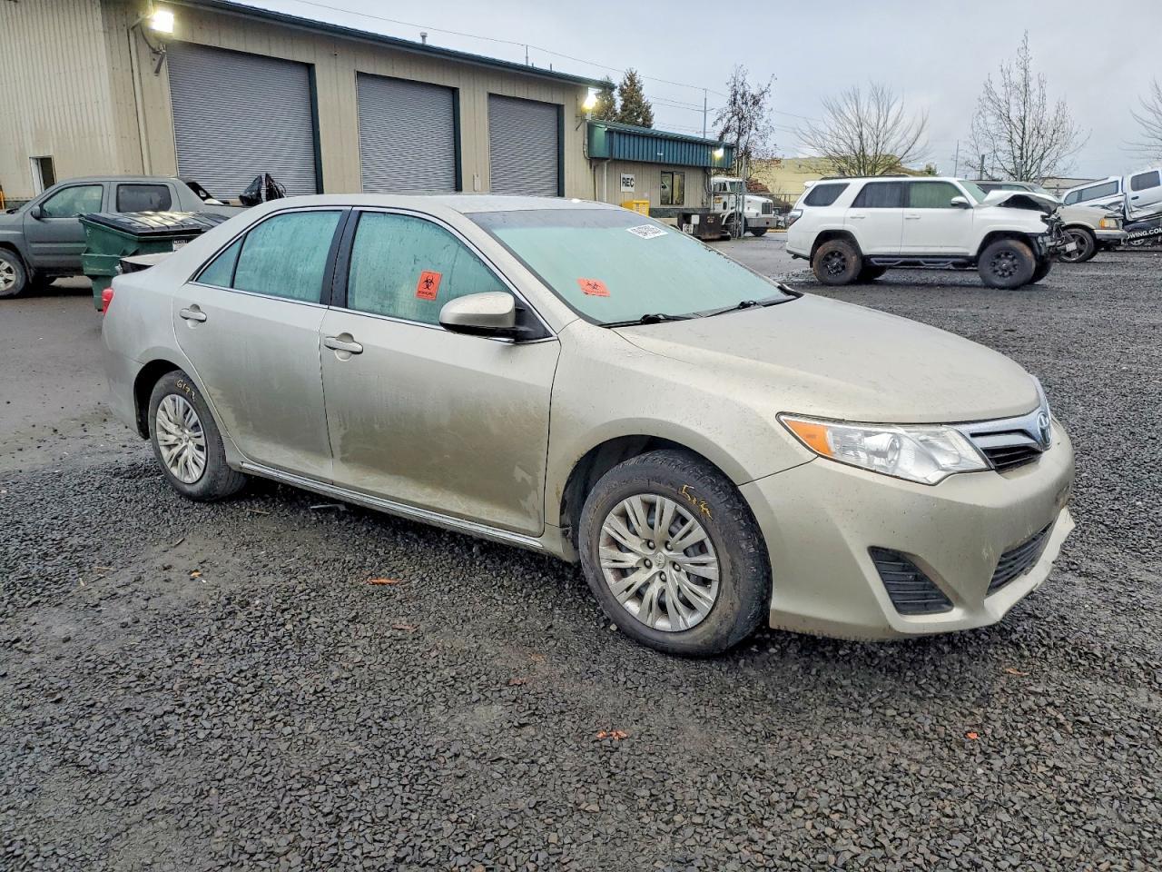 2014 Toyota Camry le