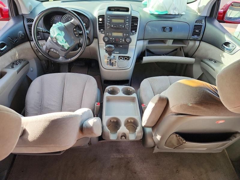 2007 Hyundai Entourage gls