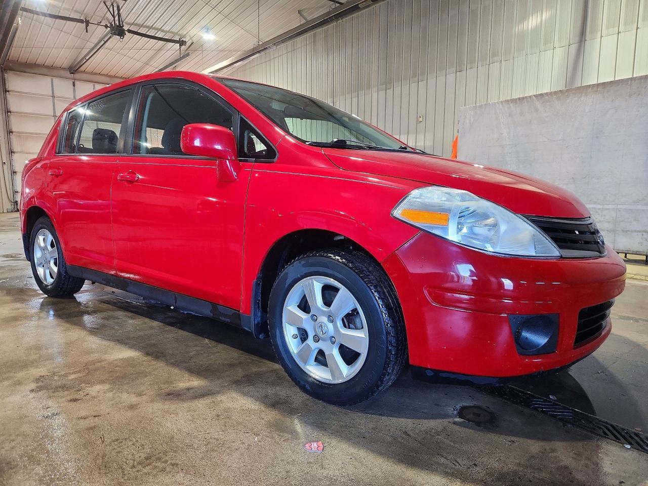 2012 Nissan Versa s