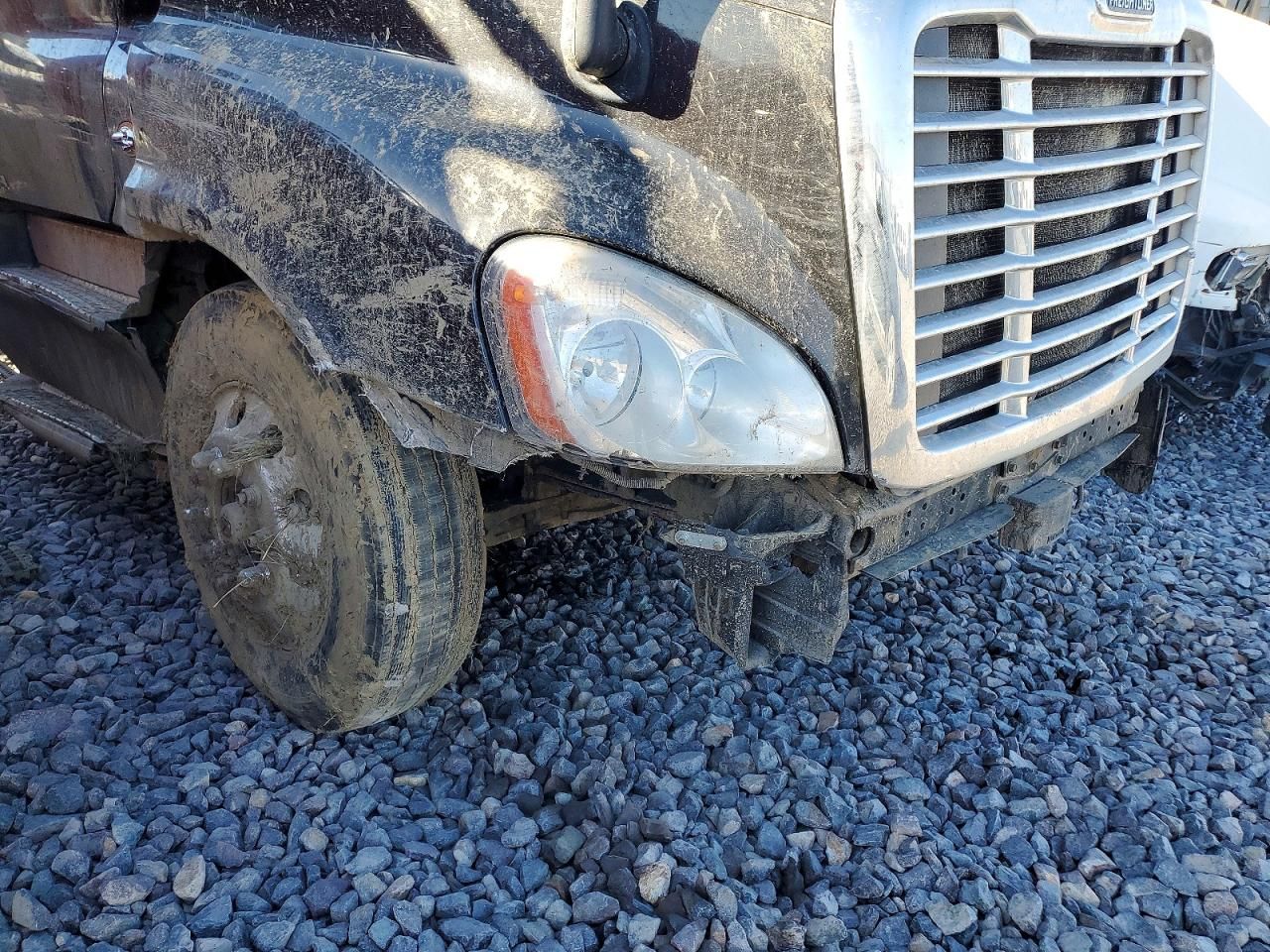 2016 Freightliner Cascadia 125 Semi Truck